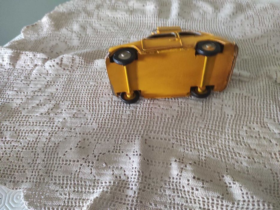 Calhambeque em latão