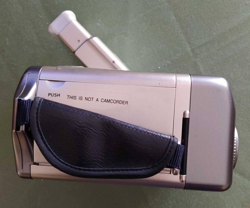 Rádio k7 com máquina fotográfica