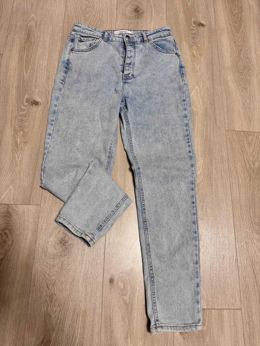 Блакитні джинси Reserved 38 розмір