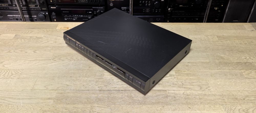 Тюнер Harman/Kardon TU9600