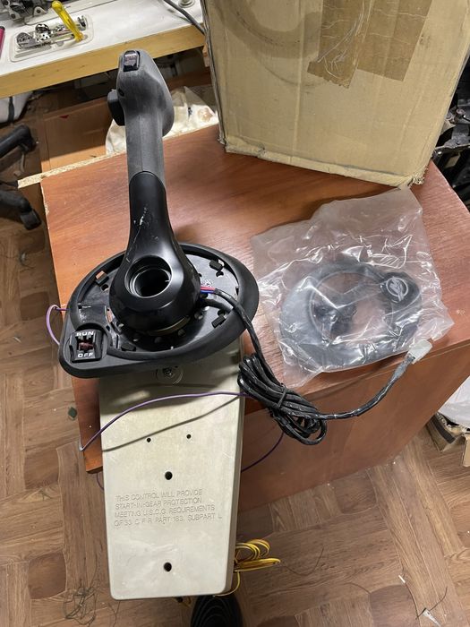 Продам Glastron CX19