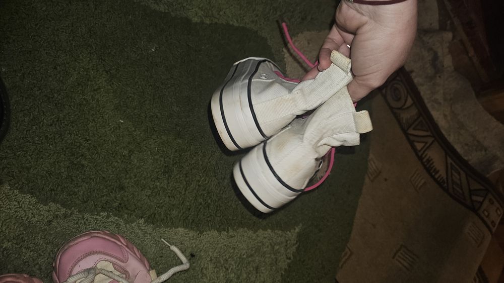 Кеди для дівчинки