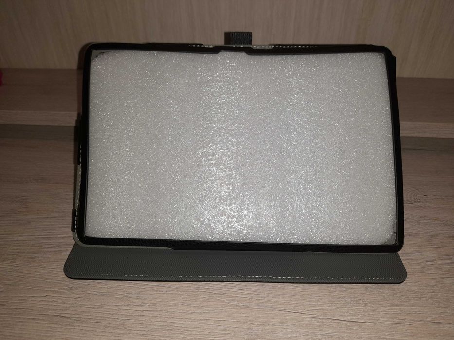 Etui na tablet 11 cali obrotowe 360° –  czarne