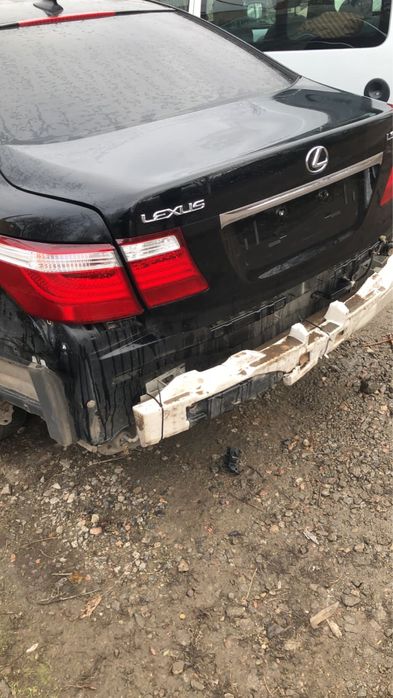 Продам крышку багажника,задняя ляда lexus ls460