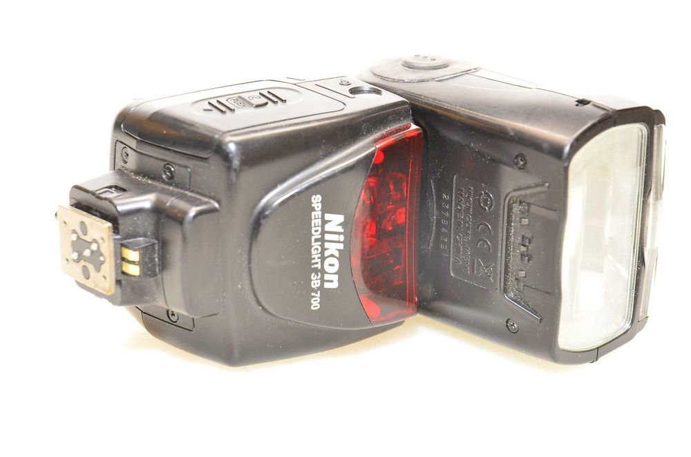 Lampa błyskowa Nikon SB-700