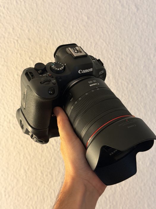 Canon R6 mark II - Canon 24-105 - Canon BG-R10