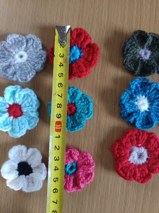 Kwiatki naszywki 10szt handmade 3d