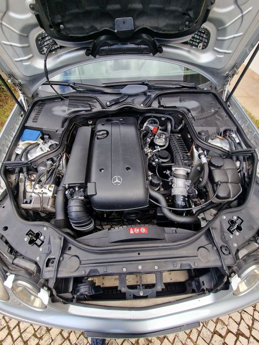 Mercedes E220 CDI - W211
