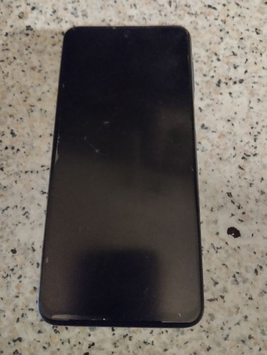 Xiaomi redmi 9 com capa riscada