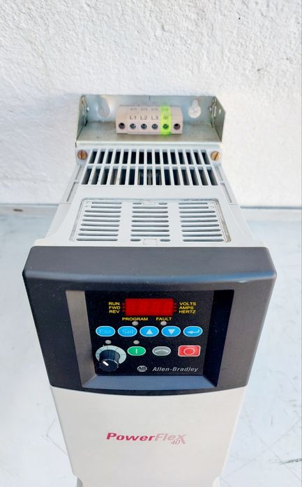 Variador velocidade 5.5 kw = 7.5 cavalos - trifásico