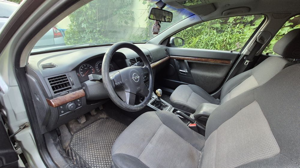 Opel Vectra C 1.8 LPG 122 KM – uszkodzona, odpala, do naprawy
