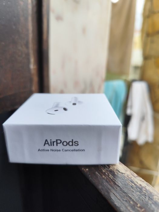 Apple airpods 4 novo selado
