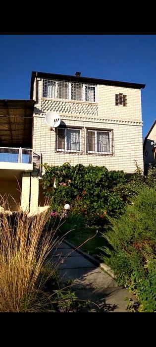 Продам дачу на берегу реки