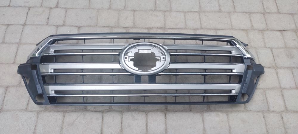Решетка радиатора 5311460160 Toyota Land cruiser 16-