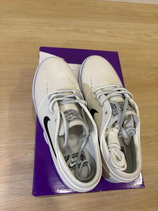 Nike stefan janoski white and black