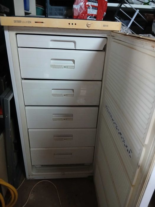 Arca congelação vertical