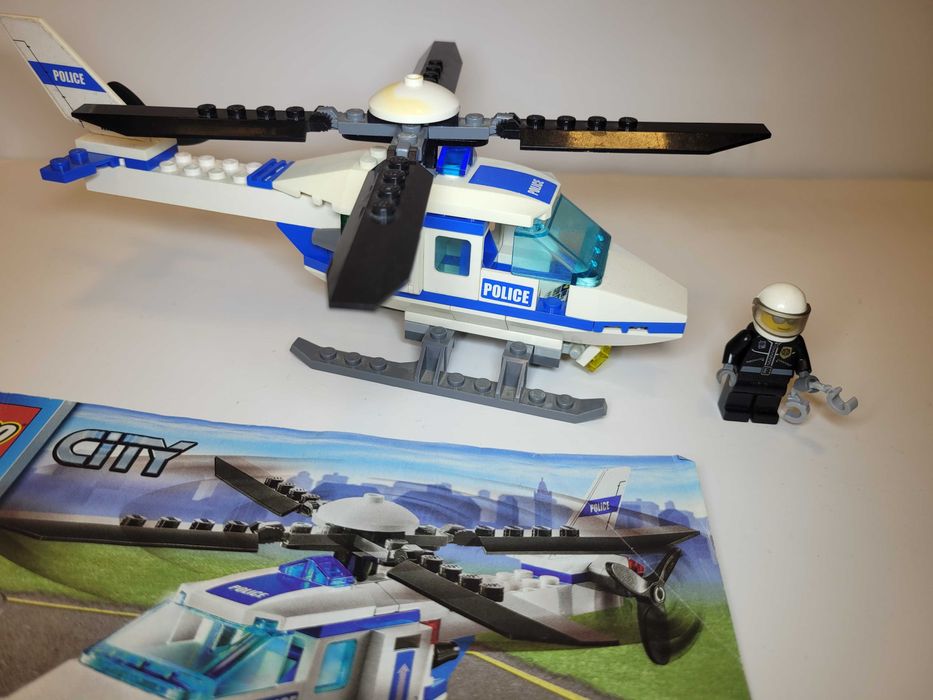 Pakiet Policja Lego City 7741, 7245, 7235, 5612-1