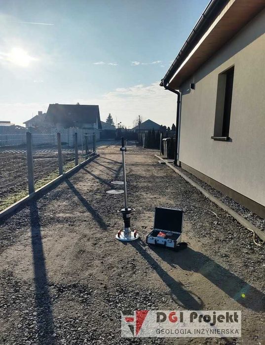 Geolog, badania geologiczne geotechniczne gruntu, badania zagęszczenia