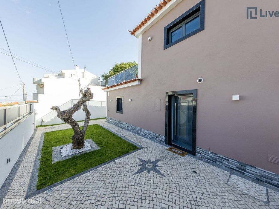 Moradia renovada com jardim e terraço - Praceta Miguel Lupi