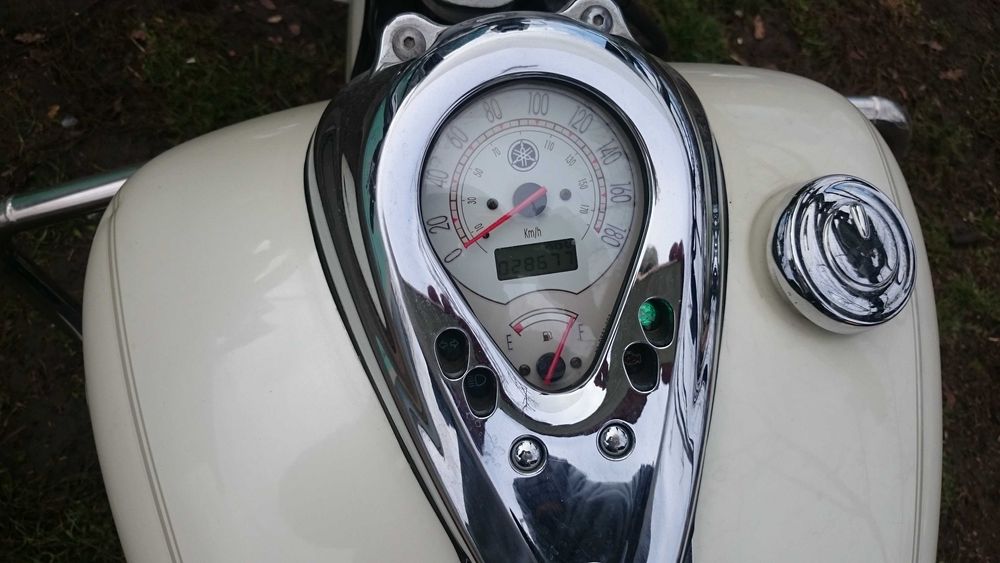 продаю мотоцикл  Ямаху Драг Стар-400