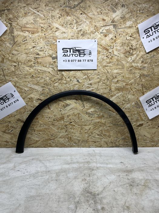Накладка задня права на арку Tesla Model Y