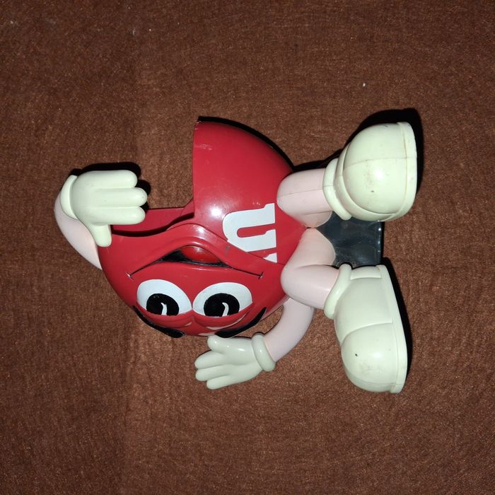 Boneco caixa de M &M's