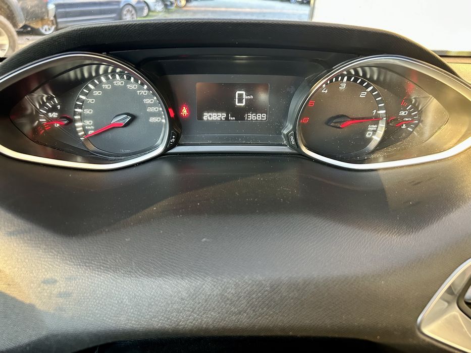 Peugeot 308 BleuHdi Active