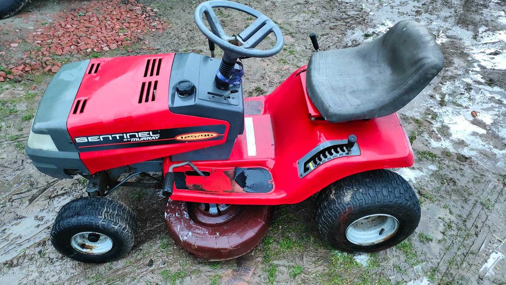 Traktorek do koszenia trawy