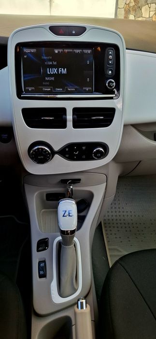 Продам Renault Zoe 41kw