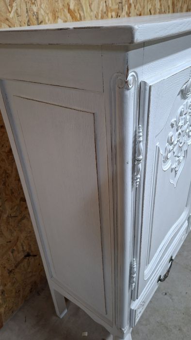 Barek ludwikowski bielony przecierka komoda