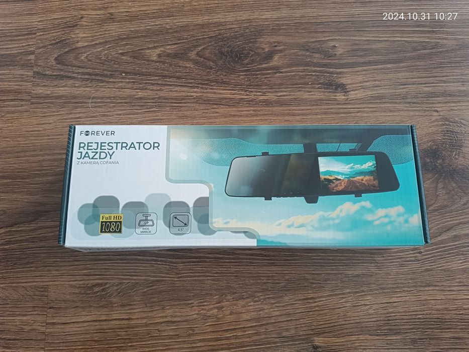 Rejestrator jazdy z kamerą cofania forever