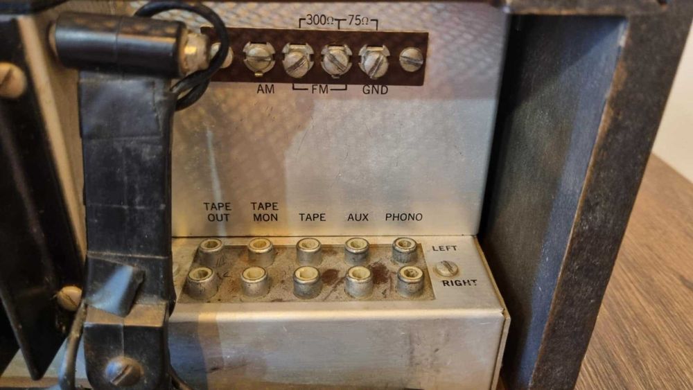 Heathkit AR-29 - amplituner