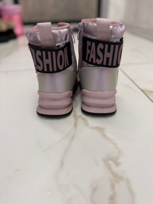 Черевички зимові ,на дівчинку в ідеалі!