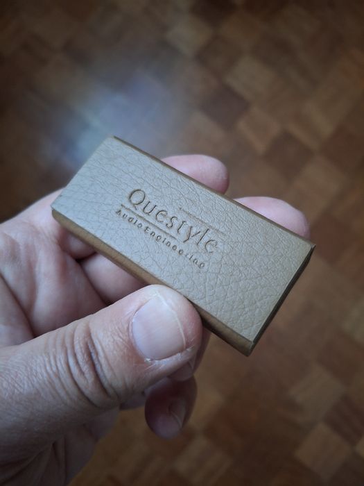 Capa para Questyle M15