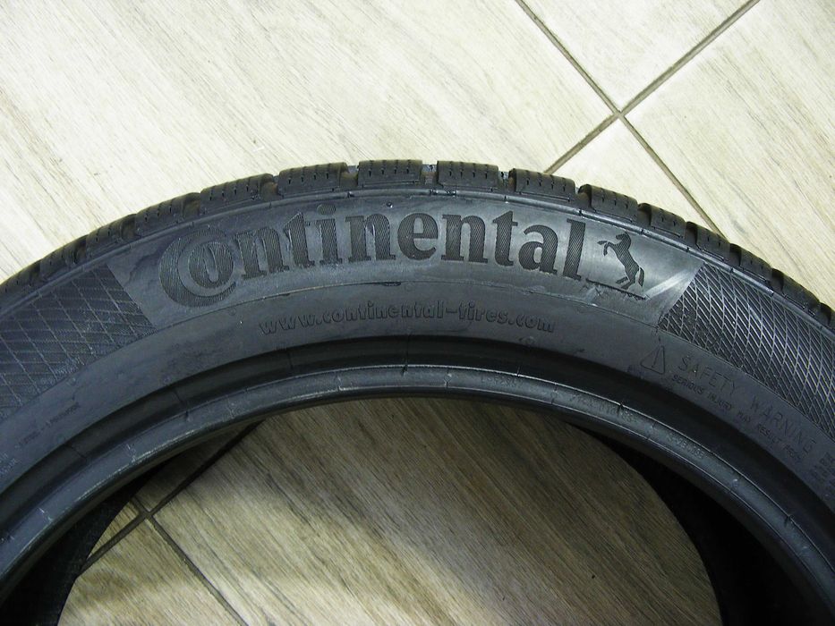 Зимова гума 255/45/18 -2 шт. Continental Winter Contact TS850P.
