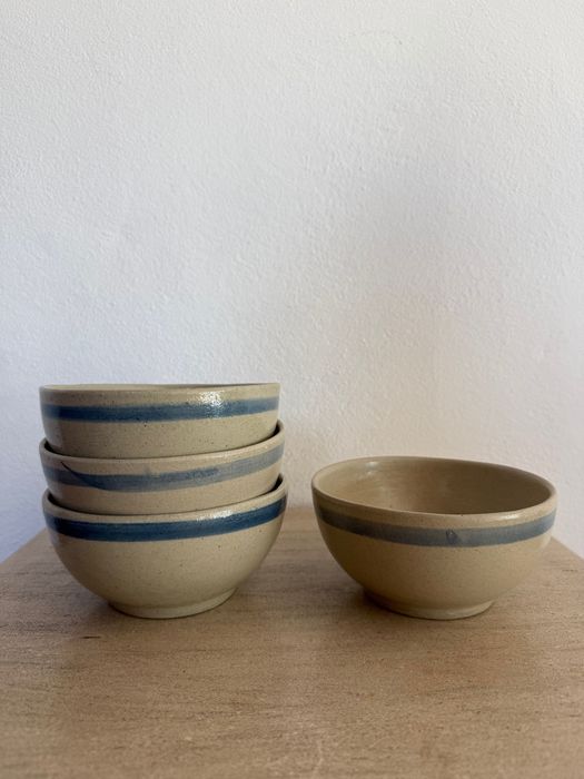4 Taças de Cerâmica Vintage – Risca Azul