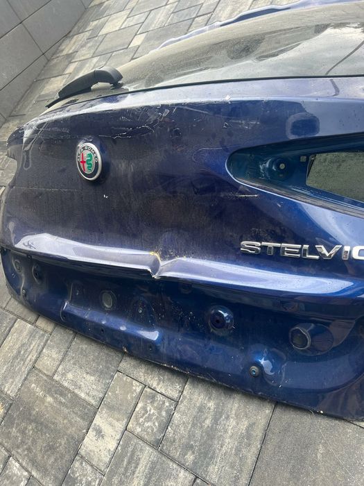 Klapa bagażnika alfa romeo Stelvio