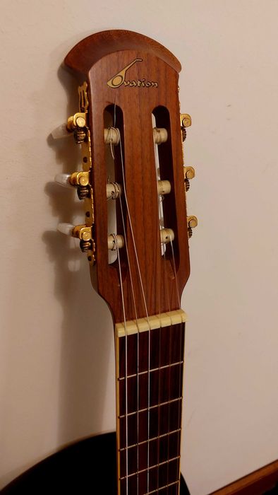Guitarra Ovation Celebrity CV63-4 Made in Korea - Viper Nylon String + Saco Ovation Novo