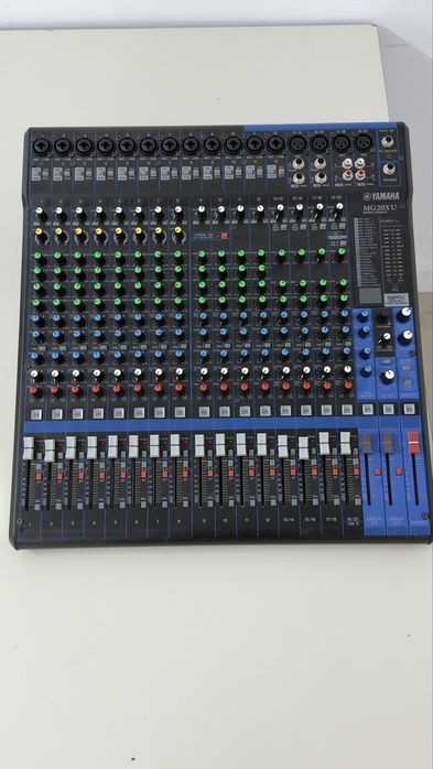 Mesa de Mistura Yamaha MG20XU – 20 Canais com Efeitos e USB