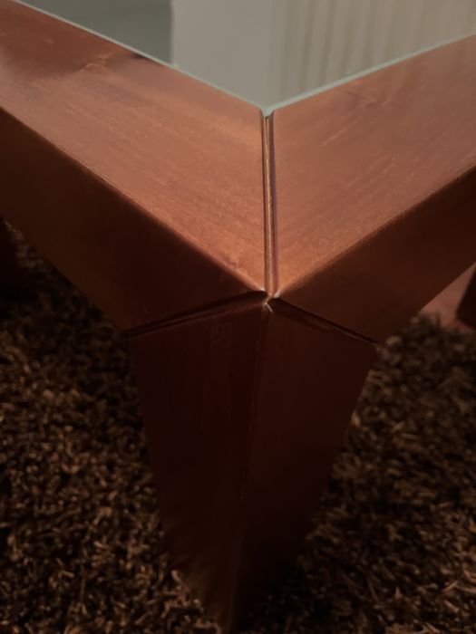 Mesa de centro em cerejeira