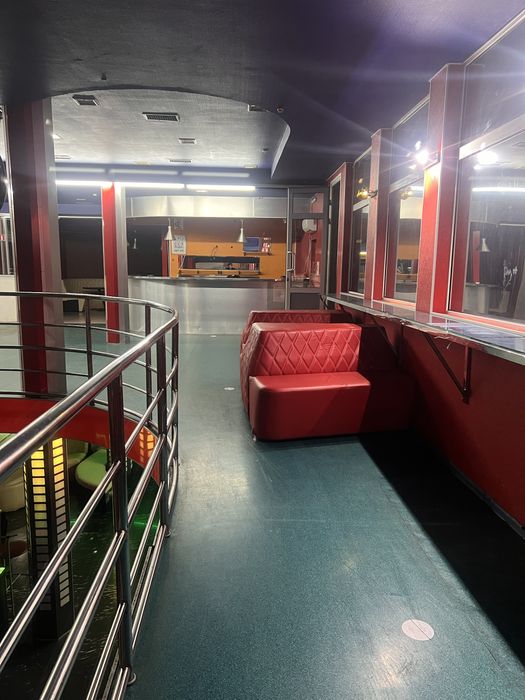 Окреме комерційне приміщення  1170 кв.м., під будь який бізнес.