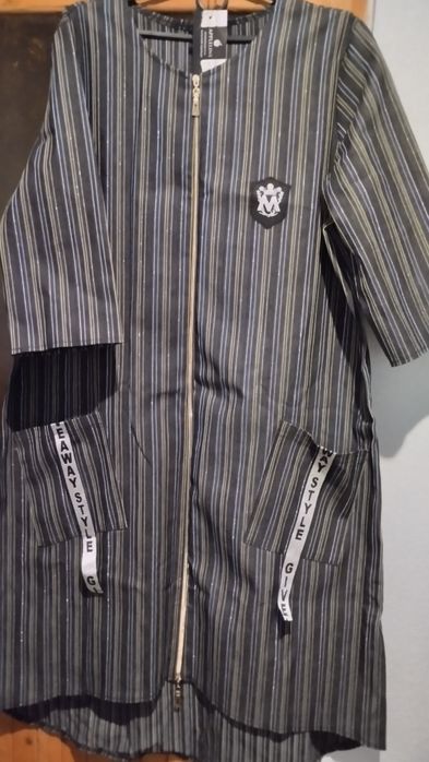 Продам літній плащ.