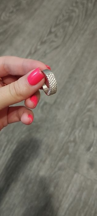 Продам серебряный крестик и кольца