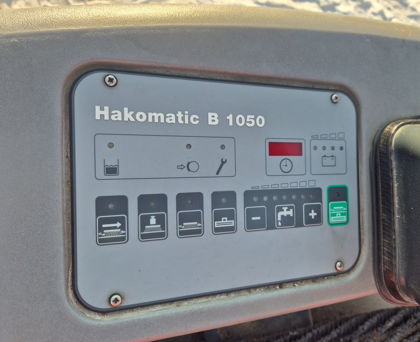 Zamiatarka przemysłowa Hako Hakomatic⁠B⁠1050 NOWE