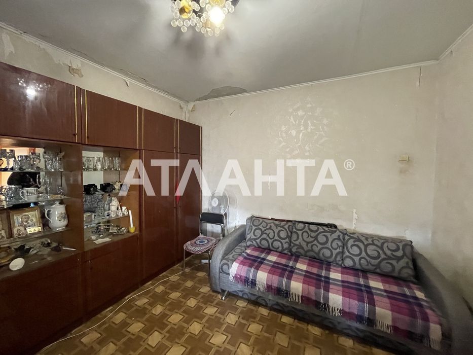 Продаётся квартира под ремонт в пгт. Таирова