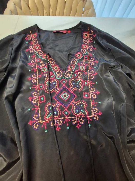 Bluzka czarna boho z haftem wiązana Eastern Spirit
