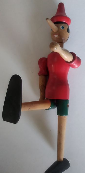 Boneco Pinóquio articulado antigo em madeira