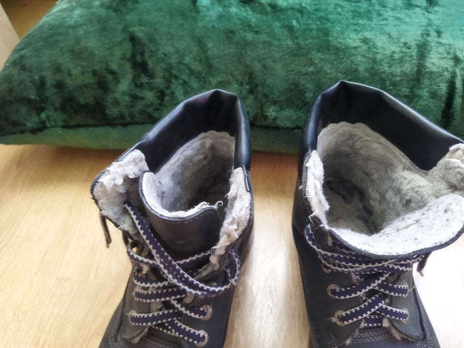 Продаются женские, зимние ботинки "Timberland".