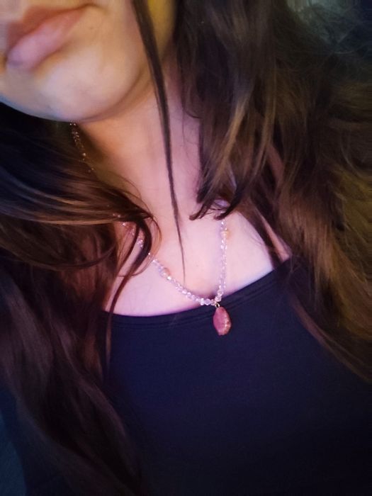 Ręcznie robiony naszyjnik z kwarcem różowym