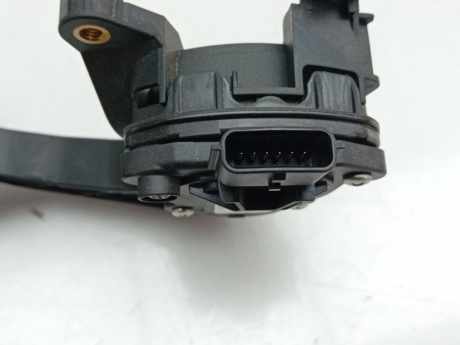 Pedal do acelerador RENAULT Twingo III (BCM_)